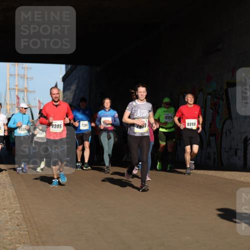 06.10.2024 - 19. swb-Marathon Bremen Michael Strokosch http://msf.ph/oto/7345190 06.10.2024 10:16:22 Laufen 8524, 7542, 8985, 7261, 8520, 1070, 8898, 8521 meine-sportfotos.de