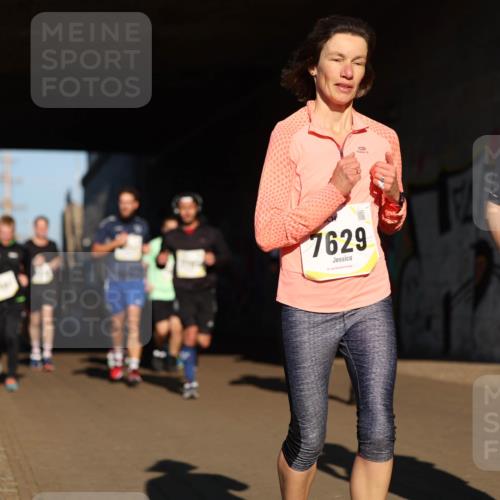 06.10.2024 - 19. swb-Marathon Bremen Michael Strokosch http://msf.ph/oto/7345228 06.10.2024 10:16:30 Laufen 7629, 30, 763 meine-sportfotos.de