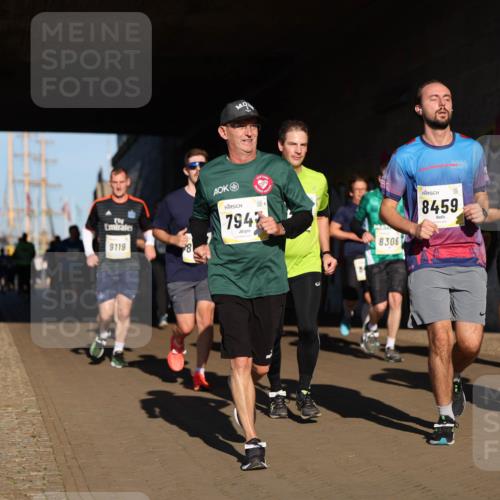 06.10.2024 - 19. swb-Marathon Bremen Michael Strokosch http://msf.ph/oto/7345303 06.10.2024 10:16:44 Laufen 9119, 7947, 8306, 9024, 4, 8459, 7546 meine-sportfotos.de