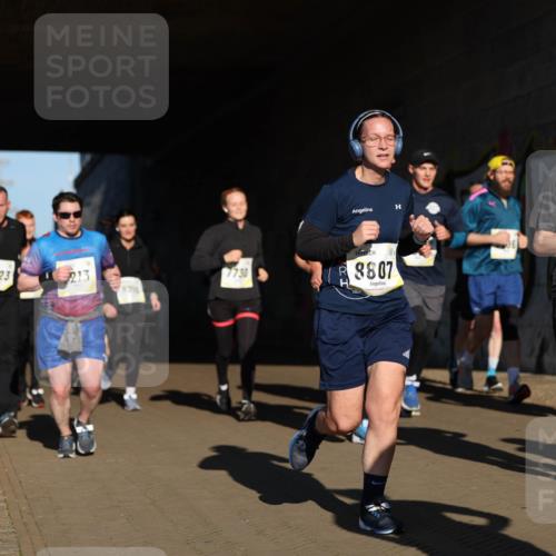 06.10.2024 - 19. swb-Marathon Bremen Michael Strokosch http://msf.ph/oto/7345375 06.10.2024 10:16:59 Laufen 213, 8710, 7730, 8807, 8332 meine-sportfotos.de