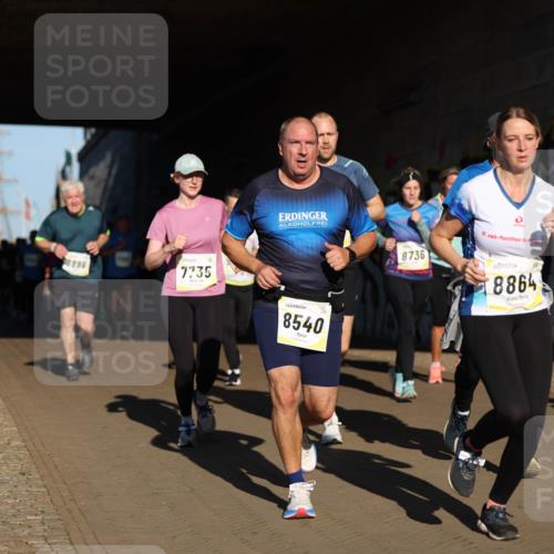 06.10.2024 - 19. swb-Marathon Bremen Michael Strokosch http://msf.ph/oto/7345815 06.10.2024 10:18:32 Laufen 98896, 7735, 8540, 8736, 8864 meine-sportfotos.de