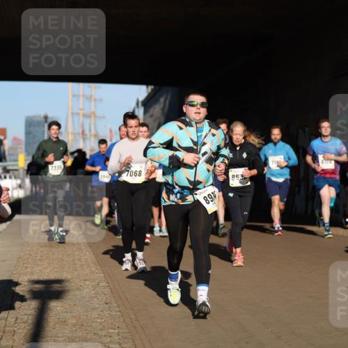 06.10.2024 - 19. swb-Marathon Bremen Michael Strokosch http://msf.ph/oto/7346415 06.10.2024 10:20:40 Laufen 7335, 234, 7068, 8974, 168, 853, 719, 8188, 7994 meine-sportfotos.de