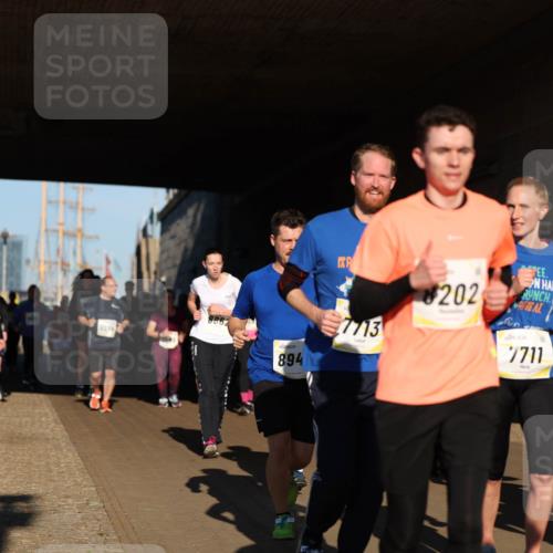 06.10.2024 - 19. swb-Marathon Bremen Michael Strokosch http://msf.ph/oto/7346437 06.10.2024 10:20:44 Laufen 894, 7713, 202, 7711, 17 meine-sportfotos.de