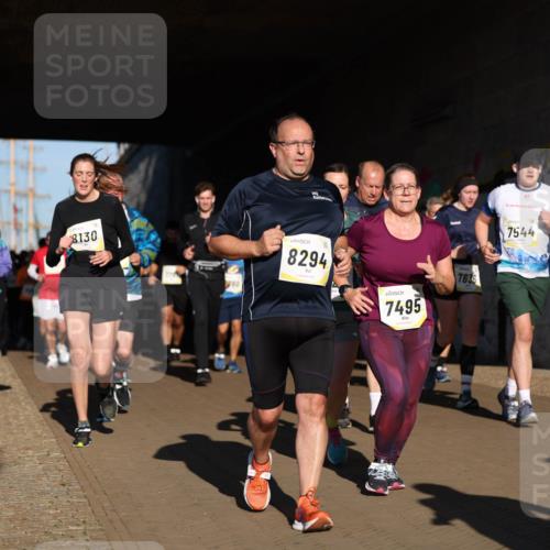 06.10.2024 - 19. swb-Marathon Bremen Michael Strokosch http://msf.ph/oto/7346456 06.10.2024 10:20:50 Laufen 066, 8130, 8294, 7495, 7636, 7544 meine-sportfotos.de