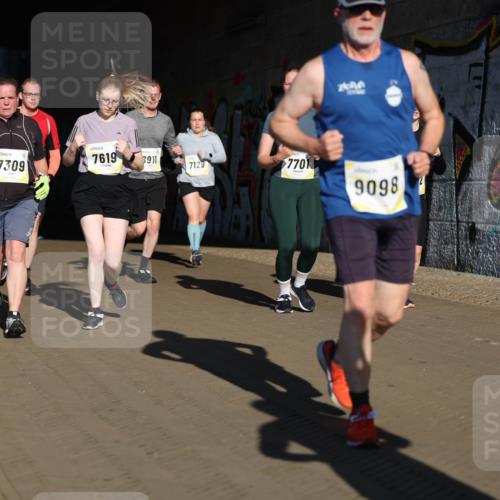 06.10.2024 - 19. swb-Marathon Bremen Michael Strokosch http://msf.ph/oto/7347175 06.10.2024 10:23:20 Laufen 910, 755, 7309, 7619, 8911, 7129, 7701, 9098 meine-sportfotos.de