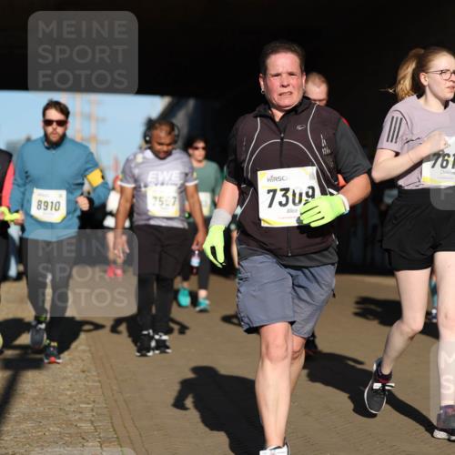 06.10.2024 - 19. swb-Marathon Bremen Michael Strokosch http://msf.ph/oto/7347178 06.10.2024 10:23:22 Laufen 8910, 8909, 7567, 7309, 7619, 8911 meine-sportfotos.de