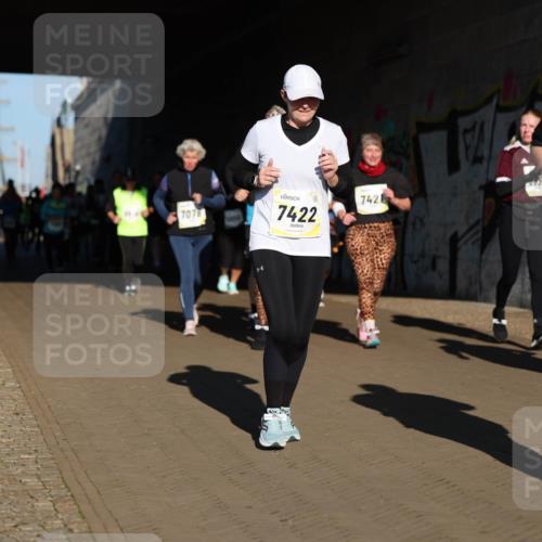 06.10.2024 - 19. swb-Marathon Bremen Michael Strokosch http://msf.ph/oto/7347291 06.10.2024 10:24:08 Laufen 7078, 7422, 7421, 8284 meine-sportfotos.de