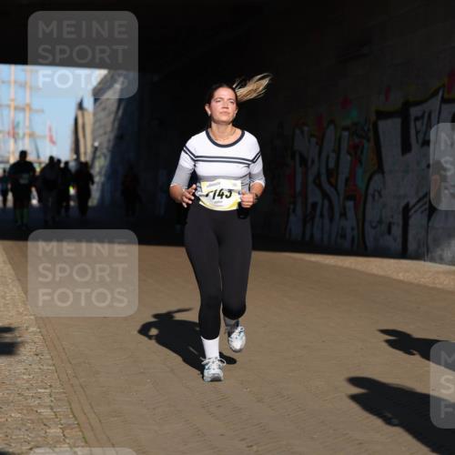 06.10.2024 - 19. swb-Marathon Bremen Michael Strokosch http://msf.ph/oto/7347649 06.10.2024 10:25:56 Laufen 143 meine-sportfotos.de