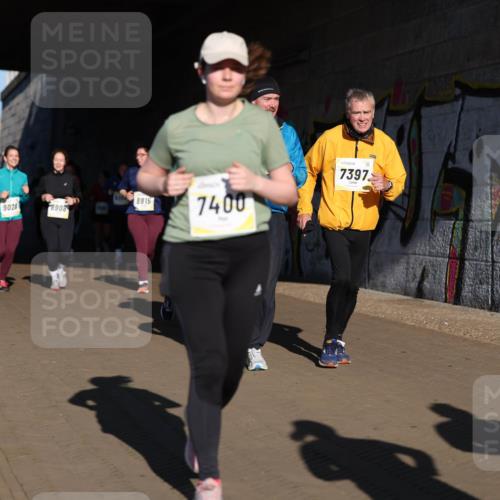06.10.2024 - 19. swb-Marathon Bremen Michael Strokosch http://msf.ph/oto/7347715 06.10.2024 10:26:14 Laufen 8815, 9026, 8908, 7400, 7397 meine-sportfotos.de