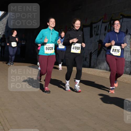 06.10.2024 - 19. swb-Marathon Bremen Michael Strokosch http://msf.ph/oto/7347727 06.10.2024 10:26:18 Laufen 751, 9028, 8908, 8815 meine-sportfotos.de