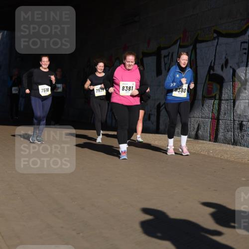 06.10.2024 - 19. swb-Marathon Bremen Michael Strokosch http://msf.ph/oto/7347743 06.10.2024 10:26:21 Laufen 7316, 7518, 7927, 8381, 8380 meine-sportfotos.de