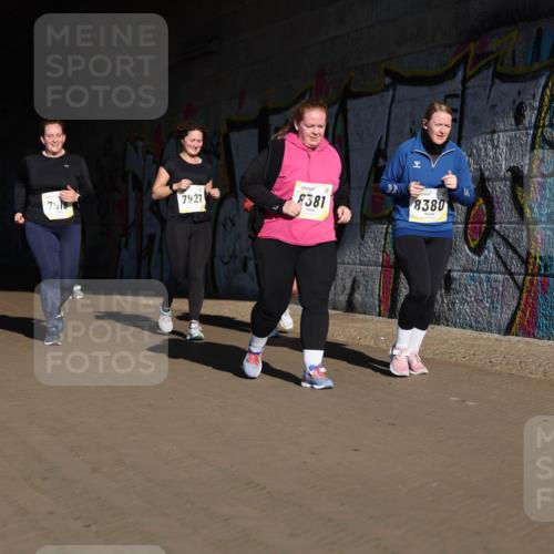 06.10.2024 - 19. swb-Marathon Bremen Michael Strokosch http://msf.ph/oto/7347750 06.10.2024 10:26:22 Laufen 7316, 7578, 7927, 8381, 8380 meine-sportfotos.de