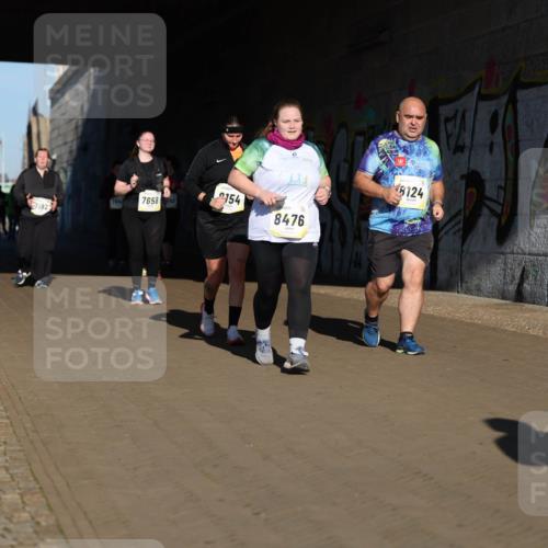 06.10.2024 - 19. swb-Marathon Bremen Michael Strokosch http://msf.ph/oto/7347859 06.10.2024 10:27:04 Laufen 7658, 7192, 154, 8124, 8476 meine-sportfotos.de