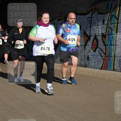 06.10.2024 - 19. swb-Marathon Bremen Michael Strokosch http://msf.ph/oto/7347870 06.10.2024 10:27:06 Laufen 7843, 7658, 154, 8476, 8124 meine-sportfotos.de