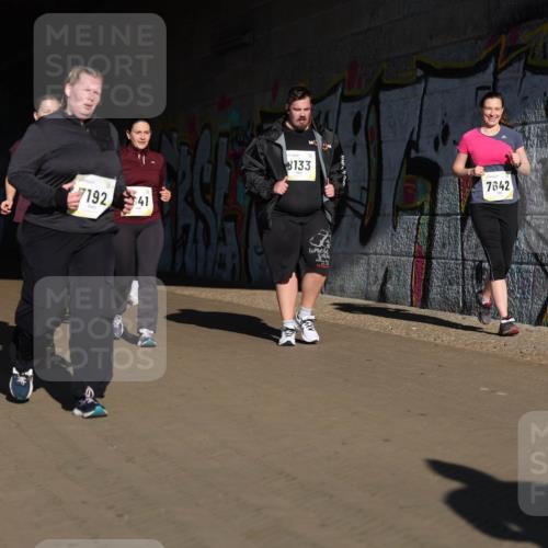 06.10.2024 - 19. swb-Marathon Bremen Michael Strokosch http://msf.ph/oto/7347910 06.10.2024 10:27:11 Laufen 192, 8133, 7642 meine-sportfotos.de