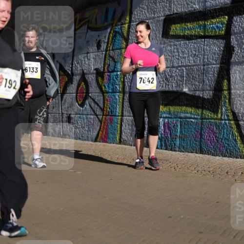 06.10.2024 - 19. swb-Marathon Bremen Michael Strokosch http://msf.ph/oto/7347920 06.10.2024 10:27:12 Laufen 192, 8133, 7642 meine-sportfotos.de