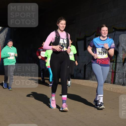 06.10.2024 - 19. swb-Marathon Bremen Michael Strokosch http://msf.ph/oto/7347962 06.10.2024 10:27:23 Laufen 834, 408, 91, 32, 7991 meine-sportfotos.de