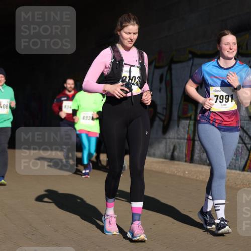 06.10.2024 - 19. swb-Marathon Bremen Michael Strokosch http://msf.ph/oto/7347969 06.10.2024 10:27:24 Laufen 08, 692, 103, 7991 meine-sportfotos.de