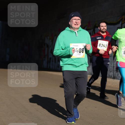 06.10.2024 - 19. swb-Marathon Bremen Michael Strokosch http://msf.ph/oto/7347991 06.10.2024 10:27:27 Laufen 9408, 8343, 8928 meine-sportfotos.de