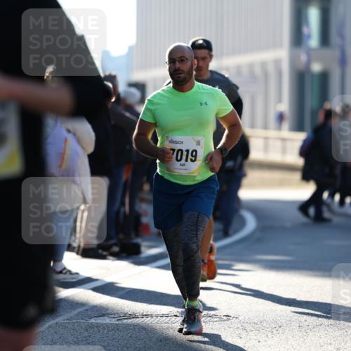 06.10.2024 - 19. swb-Marathon Bremen Michael Strokosch http://msf.ph/oto/7348027 06.10.2024 10:34:24 Laufen 1755, 019 meine-sportfotos.de