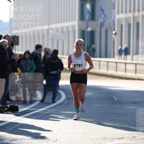 06.10.2024 - 19. swb-Marathon Bremen Michael Strokosch http://msf.ph/oto/7348075 06.10.2024 10:35:01 Laufen 8781 meine-sportfotos.de