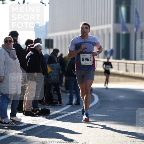06.10.2024 - 19. swb-Marathon Bremen Michael Strokosch http://msf.ph/oto/7348111 06.10.2024 10:35:14 Laufen 8956 meine-sportfotos.de