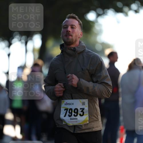 06.10.2024 - 19. swb-Marathon Bremen Michael Strokosch http://msf.ph/oto/7348214 06.10.2024 10:35:30 Laufen 7993, 15 meine-sportfotos.de