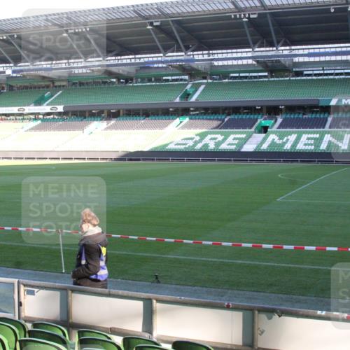 06.10.2024 - 19. swb-Marathon Bremen Yannick Fuchs http://msf.ph/oto/7348778 06.10.2024 10:15:01 Laufen im Stadion 41, 8350, 8395, 8396, 8667 meine-sportfotos.de