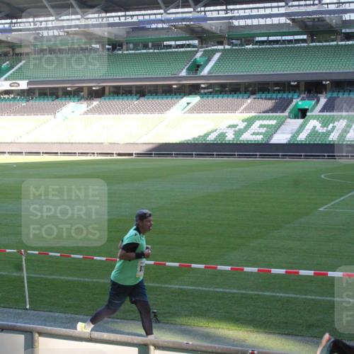 06.10.2024 - 19. swb-Marathon Bremen Yannick Fuchs http://msf.ph/oto/7349975 06.10.2024 10:26:59 Laufen im Stadion 7008, 7045, 7327, 7403, 7414, 7491, 7508, 7576, 7720, 7874, 7887, 7953, 8103, 8172, 8192, 8238, 8239, 8335, 8376, 8452, 8460, 8475, 8561, 8567, 8568, 8578, 8580, 8585, 8601, 8636, 8645, 8652, 8732, 8733, 8814, 8817, 8870, 8913, 8970, 8973, 8996, 8997, 9000, 9025, 9032, 9051, 9054, 9070, 9084 meine-sportfotos.de