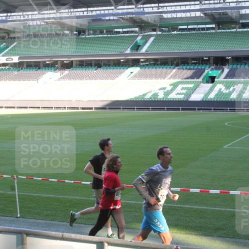 06.10.2024 - 19. swb-Marathon Bremen Yannick Fuchs http://msf.ph/oto/7350107 06.10.2024 10:27:28 Laufen im Stadion 7008, 7052, 7491, 7560, 7647, 7673, 7717, 7833, 7876, 7887, 7953, 8103, 8150, 8172, 8238, 8239, 8316, 8335, 8351, 8460, 8475, 8561, 8567, 8568, 8578, 8580, 8585, 8610, 8635, 8636, 8645, 8652, 8658, 8701, 8732, 8764, 8774, 8777, 8817, 8856, 8901, 8904, 8980, 9016, 9027, 9032, 9070, 9085, 9110 meine-sportfotos.de