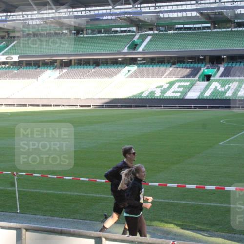 06.10.2024 - 19. swb-Marathon Bremen Yannick Fuchs http://msf.ph/oto/7350386 06.10.2024 10:28:19 Laufen im Stadion 7025, 7052, 7094, 7095, 7184, 7195, 7198, 7214, 7216, 7217, 7303, 7364, 7402, 7452, 7464, 7501, 7538, 7541, 7568, 7569, 7594, 7638, 7647, 7673, 7876, 7965, 8066, 8173, 8185, 8261, 8288, 8316, 8351, 8374, 8403, 8405, 8411, 8456, 8498, 8526, 8551, 8569, 8701, 8711, 8716, 8754, 8801, 8816, 8824, 8827, 8836, 8877, 8891, 8943, 8966, 8980, 9040, 9060 meine-sportfotos.de