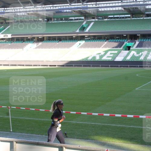 06.10.2024 - 19. swb-Marathon Bremen Yannick Fuchs http://msf.ph/oto/7350412 06.10.2024 10:28:28 Laufen im Stadion 7025, 7041, 7086, 7094, 7095, 7184, 7195, 7198, 7214, 7216, 7217, 7303, 7364, 7402, 7452, 7464, 7501, 7511, 7538, 7541, 7568, 7569, 7594, 7638, 7697, 7897, 7965, 8066, 8067, 8173, 8185, 8261, 8288, 8323, 8334, 8374, 8403, 8405, 8411, 8456, 8488, 8498, 8526, 8551, 8569, 8711, 8716, 8754, 8801, 8816, 8824, 8827, 8833, 8836, 8877, 8891, 8943, 8966, 8991, 9040, 9060 meine-sportfotos.de