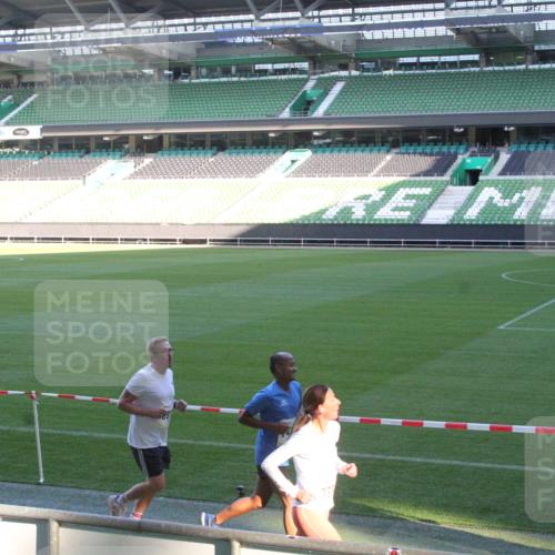 06.10.2024 - 19. swb-Marathon Bremen Yannick Fuchs http://msf.ph/oto/7350441 06.10.2024 10:28:30 Laufen im Stadion 7025, 7041, 7086, 7094, 7095, 7184, 7195, 7198, 7214, 7216, 7217, 7218, 7303, 7364, 7402, 7452, 7464, 7501, 7511, 7526, 7538, 7541, 7568, 7569, 7594, 7697, 7897, 7965, 8066, 8067, 8173, 8185, 8261, 8288, 8323, 8334, 8374, 8403, 8405, 8411, 8456, 8488, 8498, 8526, 8551, 8569, 8711, 8716, 8816, 8824, 8827, 8833, 8836, 8877, 8891, 8943, 8966, 8968, 8991, 9040, 9060 meine-sportfotos.de