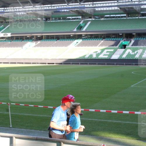 06.10.2024 - 19. swb-Marathon Bremen Yannick Fuchs http://msf.ph/oto/7350553 06.10.2024 10:28:58 Laufen im Stadion 7025, 7041, 7086, 7099, 7195, 7216, 7217, 7218, 7296, 7402, 7501, 7511, 7521, 7526, 7538, 7541, 7568, 7569, 7590, 7671, 7697, 7776, 7825, 7827, 7897, 7940, 7965, 8018, 8067, 8244, 8251, 8261, 8306, 8323, 8334, 8336, 8374, 8411, 8419, 8443, 8488, 8498, 8526, 8536, 8551, 8566, 8569, 8665, 8819, 8833, 8877, 8891, 8965, 8966, 8968, 8990, 8991, 9014, 9038, 9040, 9060, 9080 meine-sportfotos.de