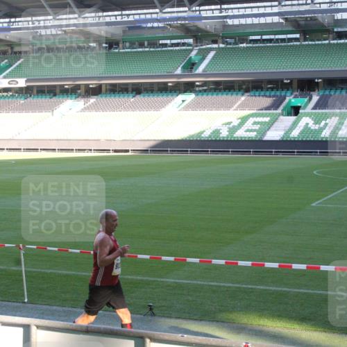 06.10.2024 - 19. swb-Marathon Bremen Yannick Fuchs http://msf.ph/oto/7350565 06.10.2024 10:29:00 Laufen im Stadion 7025, 7041, 7086, 7099, 7195, 7216, 7217, 7218, 7290, 7296, 7402, 7501, 7511, 7521, 7526, 7538, 7541, 7568, 7569, 7590, 7671, 7697, 7776, 7825, 7827, 7897, 7940, 7965, 8018, 8067, 8244, 8251, 8261, 8306, 8323, 8334, 8336, 8374, 8411, 8419, 8443, 8488, 8498, 8526, 8536, 8551, 8566, 8569, 8665, 8819, 8833, 8843, 8877, 8891, 8965, 8966, 8968, 8990, 8991, 9014, 9038, 9060, 9080 meine-sportfotos.de