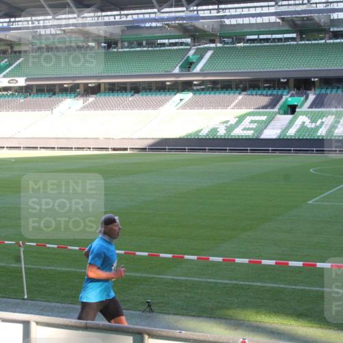 06.10.2024 - 19. swb-Marathon Bremen Yannick Fuchs http://msf.ph/oto/7350611 06.10.2024 10:29:09 Laufen im Stadion 7041, 7086, 7099, 7216, 7217, 7218, 7290, 7296, 7402, 7511, 7521, 7526, 7541, 7568, 7569, 7590, 7671, 7683, 7697, 7776, 7825, 7827, 7897, 7940, 8018, 8067, 8156, 8157, 8158, 8244, 8251, 8252, 8306, 8323, 8334, 8336, 8419, 8443, 8461, 8488, 8498, 8522, 8526, 8536, 8551, 8566, 8596, 8604, 8665, 8819, 8828, 8833, 8843, 8877, 8894, 8965, 8966, 8968, 8990, 8991, 9014, 9038, 9080 meine-sportfotos.de