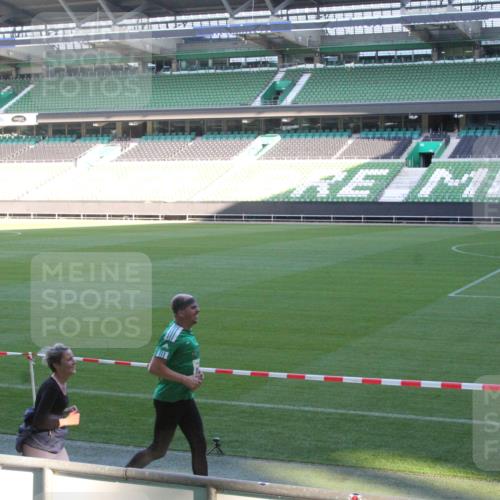 06.10.2024 - 19. swb-Marathon Bremen Yannick Fuchs http://msf.ph/oto/7350676 06.10.2024 10:29:27 Laufen im Stadion 7086, 7099, 7117, 7218, 7290, 7296, 7334, 7370, 7521, 7526, 7590, 7671, 7683, 7714, 7776, 7800, 7825, 7827, 7940, 7983, 7992, 8018, 8092, 8098, 8156, 8157, 8158, 8215, 8244, 8251, 8252, 8306, 8323, 8330, 8336, 8419, 8424, 8443, 8458, 8461, 8522, 8525, 8536, 8566, 8575, 8596, 8604, 8609, 8665, 8819, 8828, 8835, 8843, 8875, 8894, 8925, 8965, 8968, 8990, 9014, 9038, 9080 meine-sportfotos.de