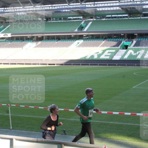 06.10.2024 - 19. swb-Marathon Bremen Yannick Fuchs http://msf.ph/oto/7350682 06.10.2024 10:29:27 Laufen im Stadion 7086, 7099, 7117, 7218, 7290, 7296, 7334, 7370, 7521, 7526, 7590, 7671, 7683, 7714, 7776, 7800, 7825, 7827, 7940, 7983, 7992, 8018, 8092, 8098, 8156, 8157, 8158, 8215, 8244, 8251, 8252, 8306, 8323, 8330, 8336, 8419, 8424, 8443, 8458, 8461, 8522, 8525, 8536, 8566, 8575, 8596, 8604, 8609, 8665, 8819, 8828, 8835, 8843, 8875, 8894, 8925, 8965, 8968, 8990, 9014, 9038, 9080 meine-sportfotos.de