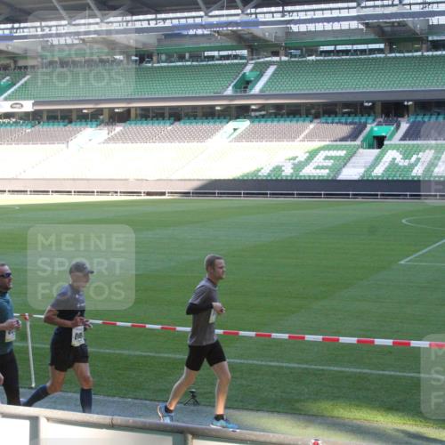 06.10.2024 - 19. swb-Marathon Bremen Yannick Fuchs http://msf.ph/oto/7350712 06.10.2024 10:29:32 Laufen im Stadion 7066, 7099, 7117, 7194, 7290, 7296, 7334, 7370, 7372, 7384, 7521, 7590, 7671, 7683, 7706, 7714, 7768, 7776, 7800, 7825, 7827, 7940, 7983, 7992, 8001, 8018, 8092, 8098, 8156, 8157, 8158, 8215, 8244, 8251, 8252, 8306, 8330, 8336, 8419, 8424, 8443, 8458, 8461, 8522, 8525, 8536, 8566, 8570, 8575, 8596, 8604, 8609, 8665, 8819, 8828, 8835, 8843, 8875, 8894, 8925, 8965, 8990, 9014, 9038, 9080 meine-sportfotos.de