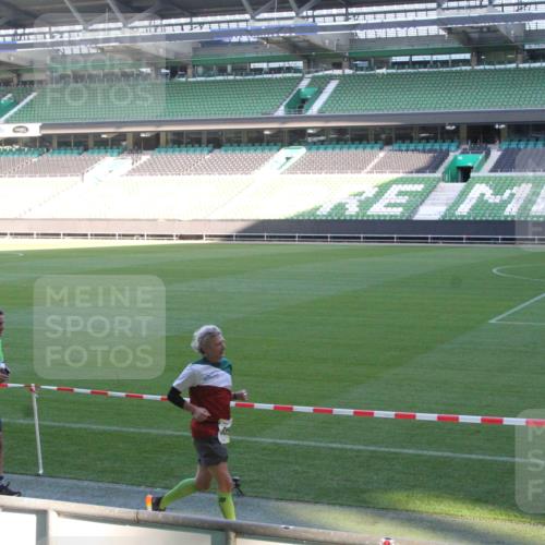 06.10.2024 - 19. swb-Marathon Bremen Yannick Fuchs http://msf.ph/oto/7350726 06.10.2024 10:29:36 Laufen im Stadion 7060, 7061, 7066, 7099, 7117, 7193, 7194, 7290, 7296, 7334, 7370, 7372, 7384, 7590, 7671, 7683, 7706, 7714, 7768, 7776, 7800, 7825, 7870, 7931, 7940, 7983, 7992, 8001, 8018, 8092, 8098, 8156, 8157, 8158, 8215, 8244, 8252, 8306, 8330, 8336, 8419, 8424, 8443, 8458, 8461, 8522, 8525, 8536, 8566, 8570, 8575, 8596, 8604, 8609, 8665, 8819, 8828, 8835, 8843, 8854, 8875, 8894, 8925, 8965, 8990, 9014, 9038, 9080 meine-sportfotos.de