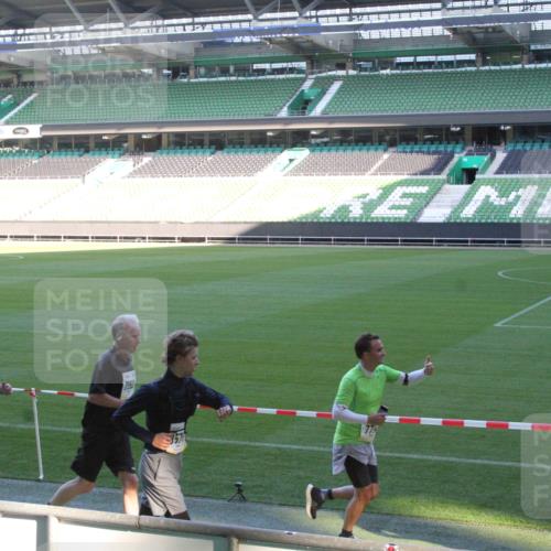 06.10.2024 - 19. swb-Marathon Bremen Yannick Fuchs http://msf.ph/oto/7350737 06.10.2024 10:29:37 Laufen im Stadion 7060, 7061, 7066, 7099, 7117, 7193, 7194, 7290, 7296, 7334, 7370, 7372, 7384, 7451, 7542, 7590, 7671, 7683, 7706, 7714, 7768, 7776, 7800, 7823, 7825, 7870, 7931, 7983, 7989, 7992, 8001, 8018, 8092, 8098, 8156, 8157, 8158, 8215, 8244, 8252, 8306, 8330, 8336, 8419, 8424, 8443, 8458, 8461, 8522, 8525, 8536, 8570, 8575, 8596, 8604, 8609, 8665, 8819, 8828, 8835, 8843, 8854, 8875, 8894, 8925, 8965, 9014, 9038, 9080 meine-sportfotos.de