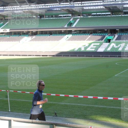 06.10.2024 - 19. swb-Marathon Bremen Yannick Fuchs http://msf.ph/oto/7350787 06.10.2024 10:29:47 Laufen im Stadion 7060, 7061, 7066, 7099, 7117, 7193, 7194, 7290, 7334, 7340, 7370, 7372, 7384, 7451, 7542, 7590, 7671, 7683, 7696, 7706, 7714, 7768, 7784, 7800, 7823, 7825, 7870, 7931, 7983, 7989, 7992, 8001, 8018, 8092, 8098, 8156, 8157, 8158, 8215, 8252, 8330, 8336, 8362, 8424, 8443, 8458, 8461, 8522, 8525, 8570, 8575, 8596, 8604, 8609, 8763, 8767, 8828, 8835, 8843, 8854, 8875, 8894, 8925, 8965, 9014 meine-sportfotos.de