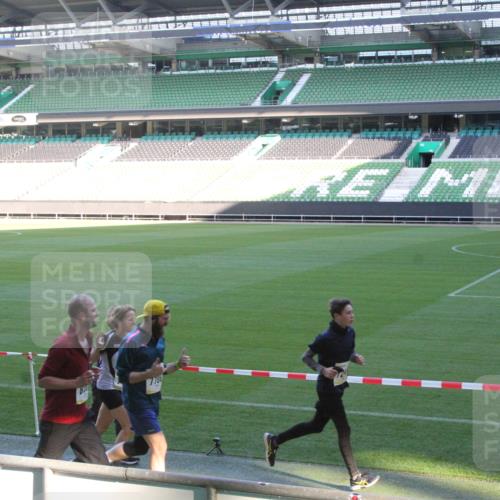 06.10.2024 - 19. swb-Marathon Bremen Yannick Fuchs http://msf.ph/oto/7350800 06.10.2024 10:29:48 Laufen im Stadion 7060, 7061, 7066, 7117, 7193, 7194, 7290, 7334, 7340, 7370, 7372, 7384, 7451, 7542, 7590, 7671, 7683, 7696, 7706, 7714, 7768, 7784, 7800, 7823, 7825, 7870, 7931, 7983, 7989, 7992, 8001, 8092, 8098, 8156, 8157, 8158, 8215, 8252, 8330, 8362, 8424, 8443, 8458, 8461, 8522, 8525, 8570, 8575, 8596, 8604, 8609, 8763, 8767, 8768, 8828, 8835, 8843, 8854, 8875, 8894, 8925, 8965, 9014 meine-sportfotos.de