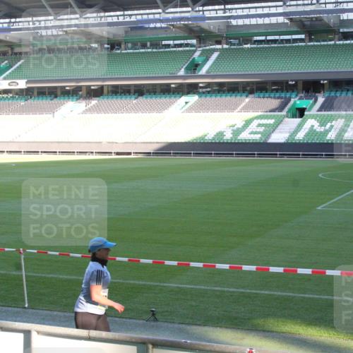 06.10.2024 - 19. swb-Marathon Bremen Yannick Fuchs http://msf.ph/oto/7350886 06.10.2024 10:30:05 Laufen im Stadion 7060, 7061, 7066, 7117, 7146, 7176, 7193, 7194, 7334, 7340, 7361, 7370, 7372, 7384, 7412, 7451, 7542, 7585, 7620, 7629, 7630, 7696, 7706, 7714, 7752, 7768, 7784, 7800, 7823, 7870, 7931, 7983, 7989, 7992, 8001, 8092, 8098, 8109, 8156, 8215, 8219, 8223, 8290, 8328, 8330, 8332, 8333, 8362, 8424, 8440, 8458, 8465, 8477, 8522, 8524, 8525, 8552, 8570, 8575, 8609, 8629, 8639, 8748, 8763, 8767, 8768, 8794, 8803, 8834, 8835, 8854, 8869, 8875, 8894, 8897, 8925 meine-sportfotos.de