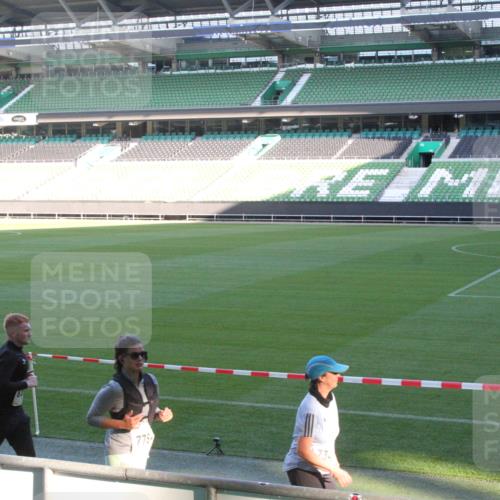 06.10.2024 - 19. swb-Marathon Bremen Yannick Fuchs http://msf.ph/oto/7350893 06.10.2024 10:30:05 Laufen im Stadion 7060, 7061, 7066, 7117, 7146, 7176, 7193, 7194, 7334, 7340, 7361, 7370, 7372, 7384, 7412, 7451, 7542, 7585, 7620, 7629, 7630, 7696, 7706, 7714, 7752, 7768, 7784, 7800, 7823, 7870, 7931, 7983, 7989, 7992, 8001, 8092, 8098, 8109, 8156, 8215, 8219, 8223, 8290, 8328, 8330, 8332, 8333, 8362, 8424, 8440, 8458, 8465, 8477, 8522, 8524, 8525, 8552, 8570, 8575, 8609, 8629, 8639, 8748, 8763, 8767, 8768, 8794, 8803, 8834, 8835, 8854, 8869, 8875, 8894, 8897, 8925 meine-sportfotos.de