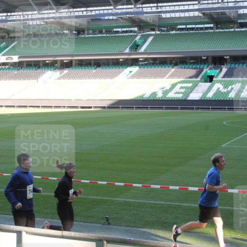 06.10.2024 - 19. swb-Marathon Bremen Yannick Fuchs http://msf.ph/oto/7350939 06.10.2024 10:30:14 Laufen im Stadion 7060, 7061, 7066, 7117, 7146, 7176, 7193, 7194, 7334, 7340, 7361, 7372, 7384, 7412, 7451, 7542, 7585, 7613, 7620, 7629, 7630, 7696, 7706, 7714, 7752, 7768, 7784, 7800, 7823, 7870, 7931, 7962, 7989, 7992, 8001, 8041, 8092, 8098, 8109, 8186, 8215, 8219, 8223, 8290, 8328, 8330, 8332, 8333, 8354, 8362, 8424, 8428, 8440, 8458, 8465, 8477, 8524, 8552, 8570, 8575, 8609, 8629, 8639, 8748, 8763, 8767, 8768, 8783, 8794, 8803, 8834, 8835, 8841, 8854, 8869, 8897, 8925, 8933, 9008 meine-sportfotos.de
