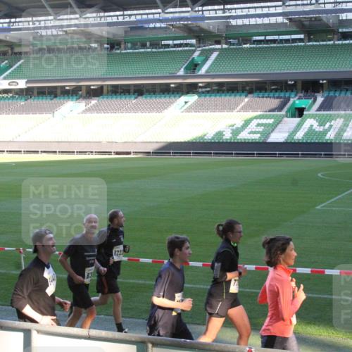 06.10.2024 - 19. swb-Marathon Bremen Yannick Fuchs http://msf.ph/oto/7350998 06.10.2024 10:30:18 Laufen im Stadion 7060, 7061, 7066, 7117, 7146, 7176, 7193, 7194, 7340, 7361, 7372, 7384, 7412, 7451, 7542, 7585, 7613, 7620, 7629, 7630, 7696, 7698, 7706, 7714, 7752, 7768, 7784, 7823, 7870, 7931, 7962, 7989, 7992, 8001, 8041, 8109, 8186, 8215, 8219, 8223, 8290, 8328, 8330, 8332, 8333, 8354, 8362, 8424, 8428, 8440, 8458, 8465, 8477, 8524, 8552, 8570, 8609, 8629, 8639, 8748, 8763, 8767, 8768, 8783, 8794, 8802, 8803, 8834, 8841, 8854, 8869, 8897, 8925, 8933, 9008, 9081 meine-sportfotos.de