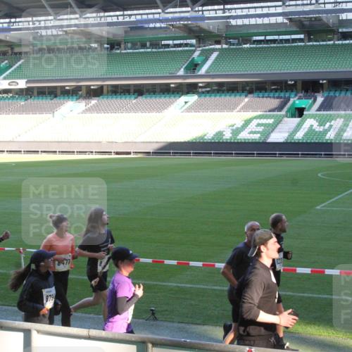 06.10.2024 - 19. swb-Marathon Bremen Yannick Fuchs http://msf.ph/oto/7351007 06.10.2024 10:30:19 Laufen im Stadion 7060, 7061, 7066, 7117, 7146, 7176, 7193, 7194, 7340, 7361, 7372, 7384, 7412, 7451, 7542, 7585, 7613, 7620, 7629, 7630, 7696, 7698, 7706, 7714, 7752, 7768, 7784, 7823, 7870, 7931, 7962, 7989, 7992, 8001, 8041, 8109, 8186, 8215, 8219, 8223, 8290, 8328, 8330, 8332, 8333, 8354, 8362, 8424, 8428, 8440, 8458, 8465, 8477, 8524, 8552, 8570, 8609, 8629, 8639, 8748, 8763, 8767, 8768, 8783, 8794, 8802, 8803, 8834, 8841, 8854, 8869, 8897, 8898, 8925, 8933, 9008, 9081 meine-sportfotos.de