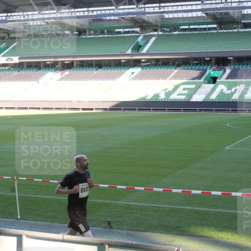 06.10.2024 - 19. swb-Marathon Bremen Yannick Fuchs http://msf.ph/oto/7351044 06.10.2024 10:30:25 Laufen im Stadion 7029, 7053, 7060, 7061, 7066, 7117, 7146, 7176, 7193, 7194, 7302, 7340, 7361, 7372, 7384, 7412, 7451, 7542, 7585, 7613, 7620, 7629, 7630, 7696, 7698, 7706, 7752, 7768, 7784, 7823, 7870, 7931, 7962, 7989, 8001, 8036, 8041, 8109, 8186, 8215, 8219, 8223, 8290, 8328, 8332, 8333, 8354, 8362, 8424, 8428, 8440, 8465, 8469, 8477, 8524, 8552, 8570, 8609, 8629, 8639, 8748, 8763, 8767, 8768, 8783, 8794, 8802, 8803, 8834, 8841, 8854, 8869, 8897, 8898, 8925, 8933, 9008, 9081 meine-sportfotos.de