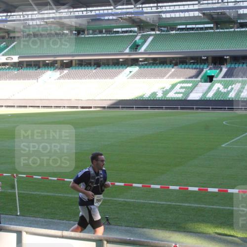 06.10.2024 - 19. swb-Marathon Bremen Yannick Fuchs http://msf.ph/oto/7351066 06.10.2024 10:30:29 Laufen im Stadion 7029, 7053, 7060, 7061, 7066, 7144, 7146, 7176, 7193, 7194, 7302, 7340, 7361, 7372, 7384, 7412, 7451, 7542, 7585, 7613, 7620, 7629, 7630, 7696, 7698, 7706, 7752, 7768, 7784, 7823, 7870, 7931, 7962, 7989, 8001, 8036, 8041, 8109, 8186, 8219, 8223, 8290, 8328, 8332, 8333, 8354, 8362, 8428, 8440, 8465, 8469, 8477, 8524, 8552, 8570, 8629, 8639, 8748, 8763, 8767, 8768, 8783, 8794, 8802, 8803, 8834, 8841, 8854, 8869, 8897, 8898, 8931, 8933, 9008, 9081 meine-sportfotos.de